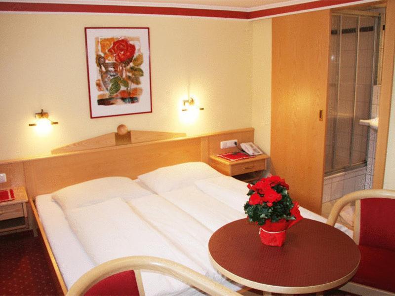 Pension Steiner Mayrhofen Bagian luar foto